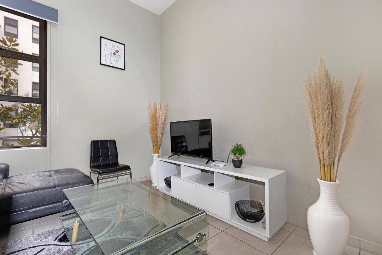 Urban Oasis Apartments At The Bolton Johannesburg Esterno foto