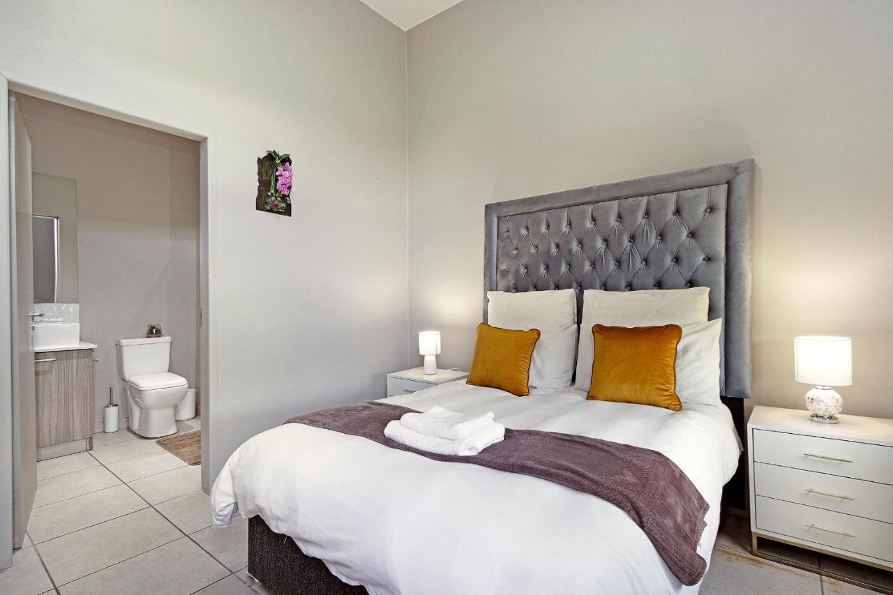 Urban Oasis Apartments At The Bolton Johannesburg Esterno foto