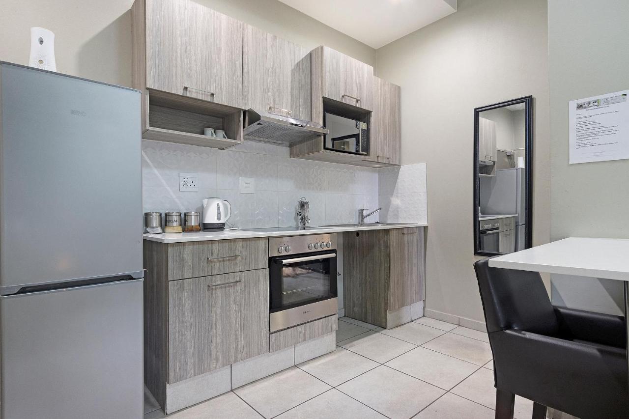 Urban Oasis Apartments At The Bolton Johannesburg Esterno foto