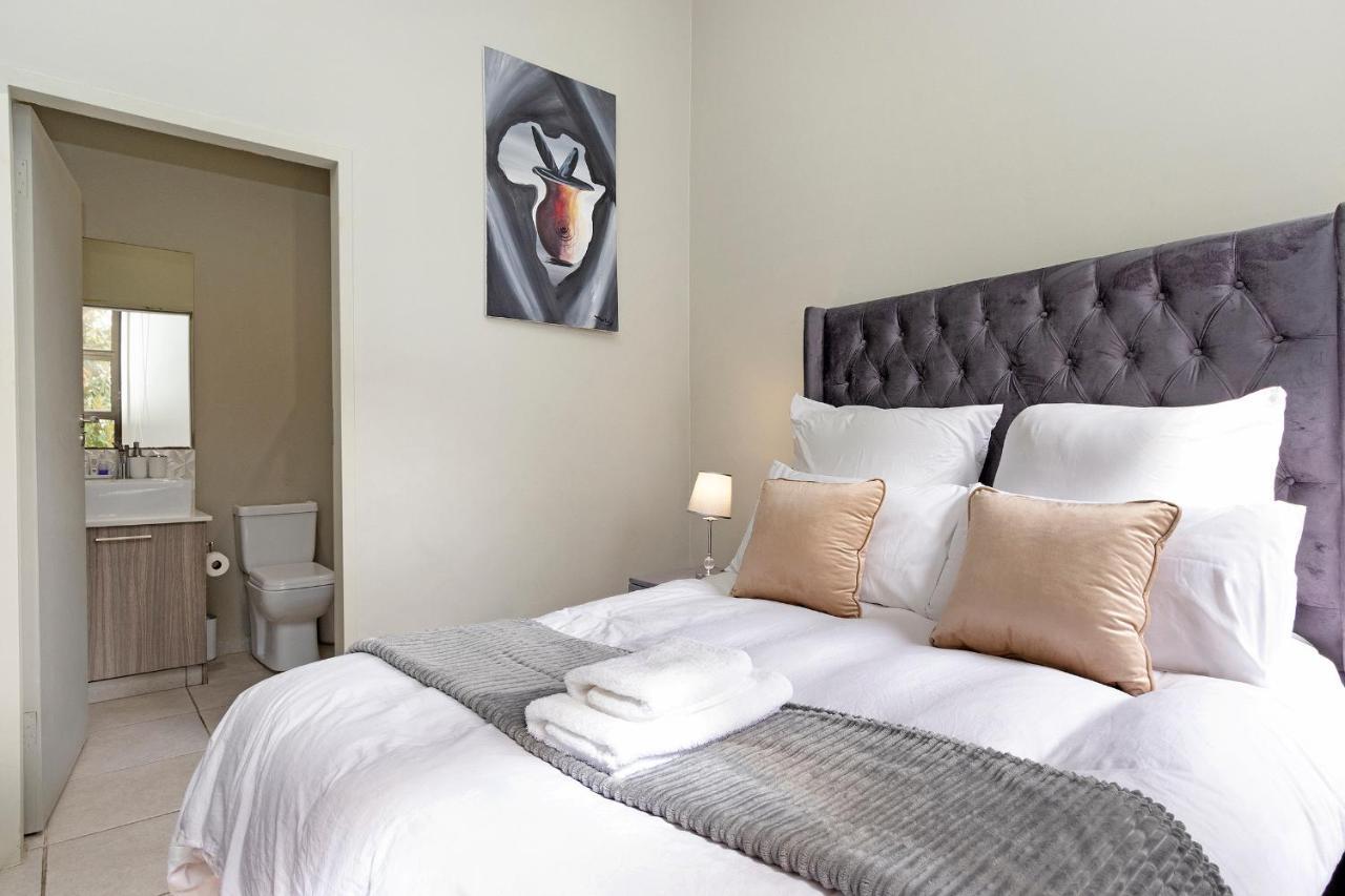 Urban Oasis Apartments At The Bolton Johannesburg Esterno foto