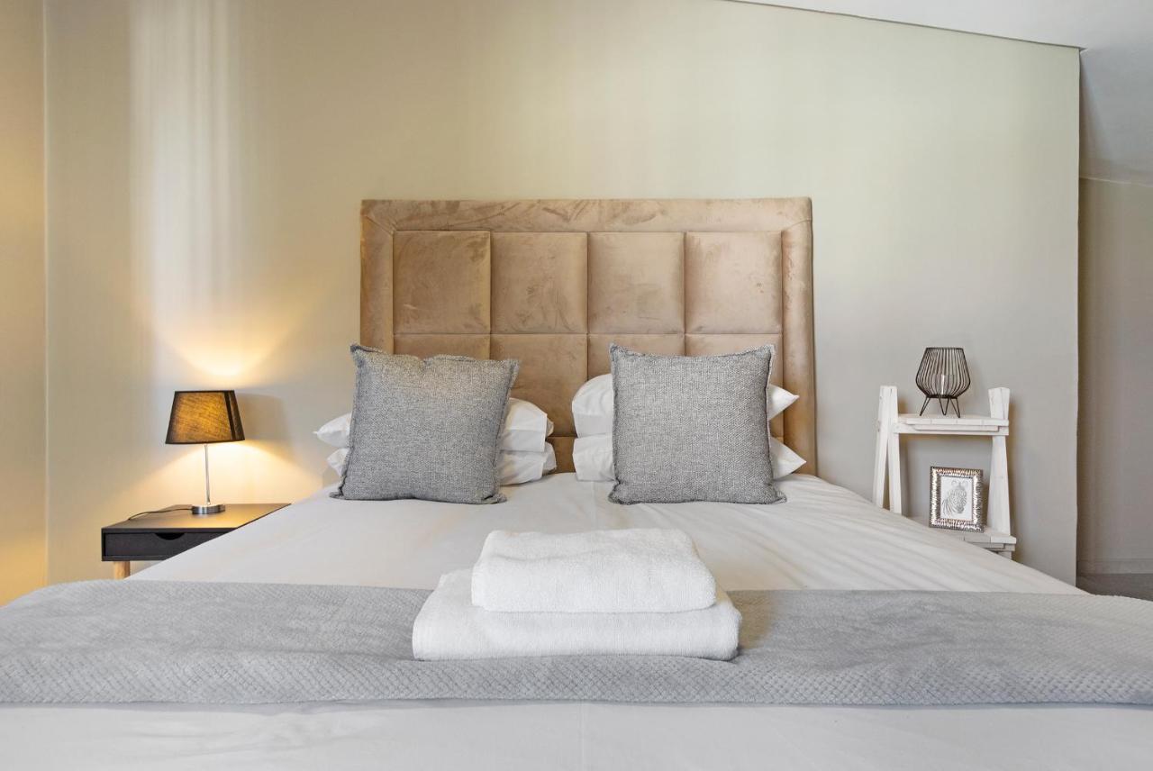 Urban Oasis Apartments At The Bolton Johannesburg Esterno foto